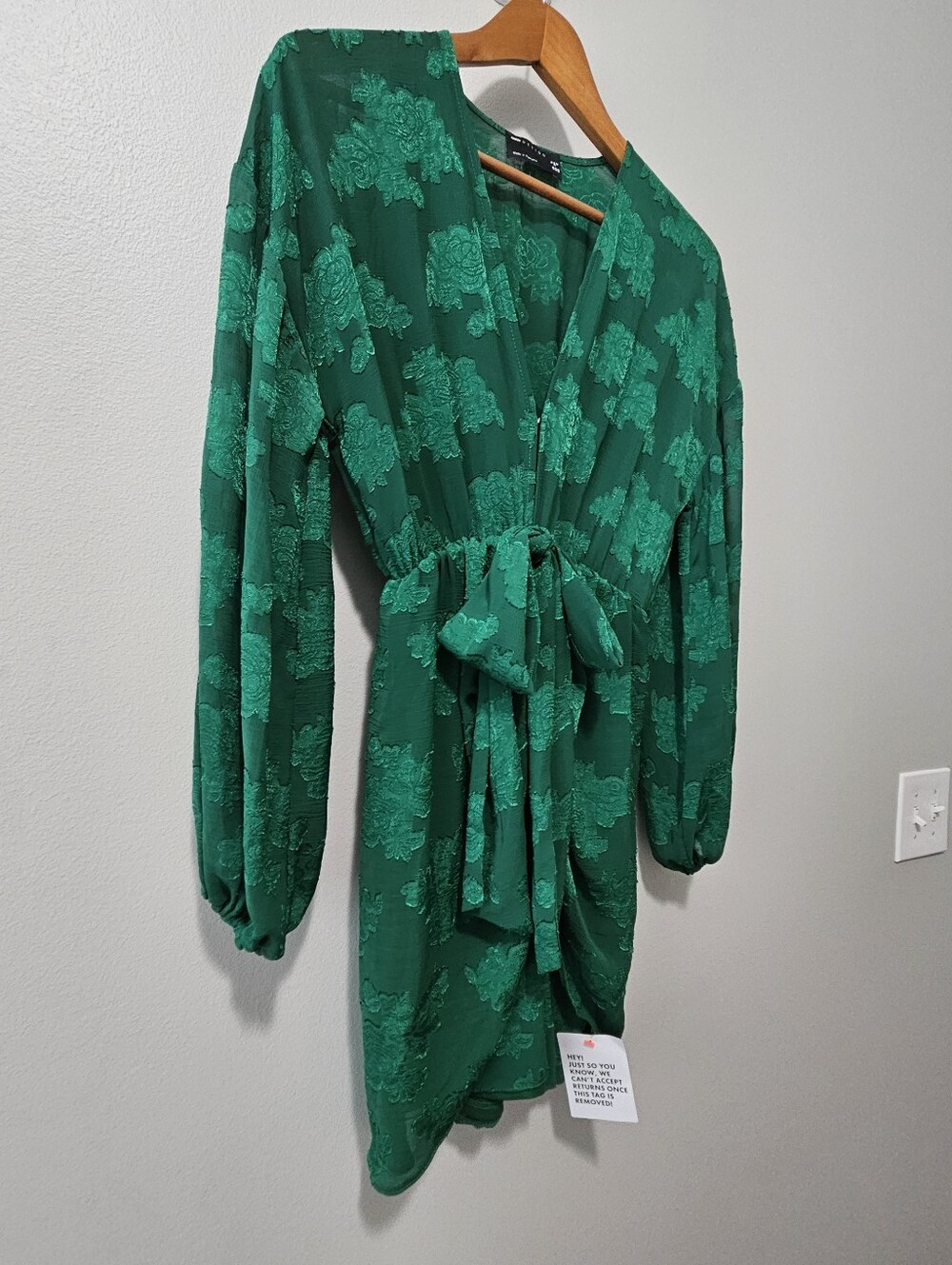 Dress - Picture 2 of 9